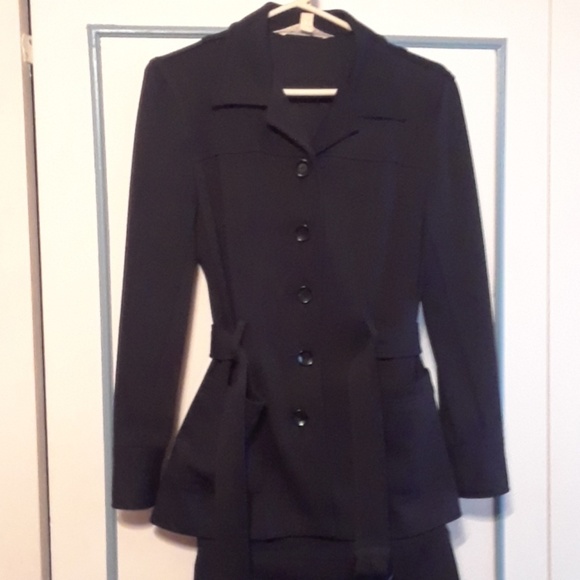 Long style jacket with miny skirt - Picture 2 of 4